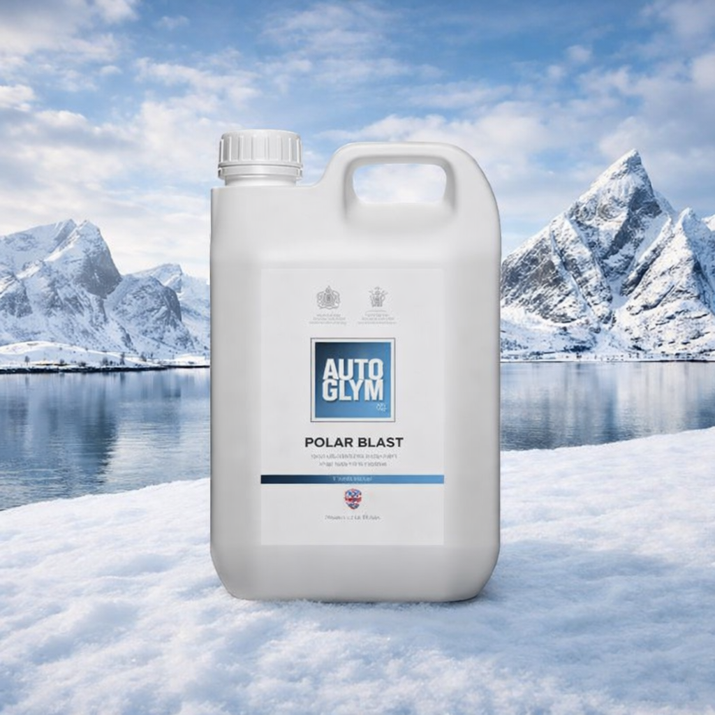 Autoglym Polar Blast 2,5L i arktisk vintermiljø