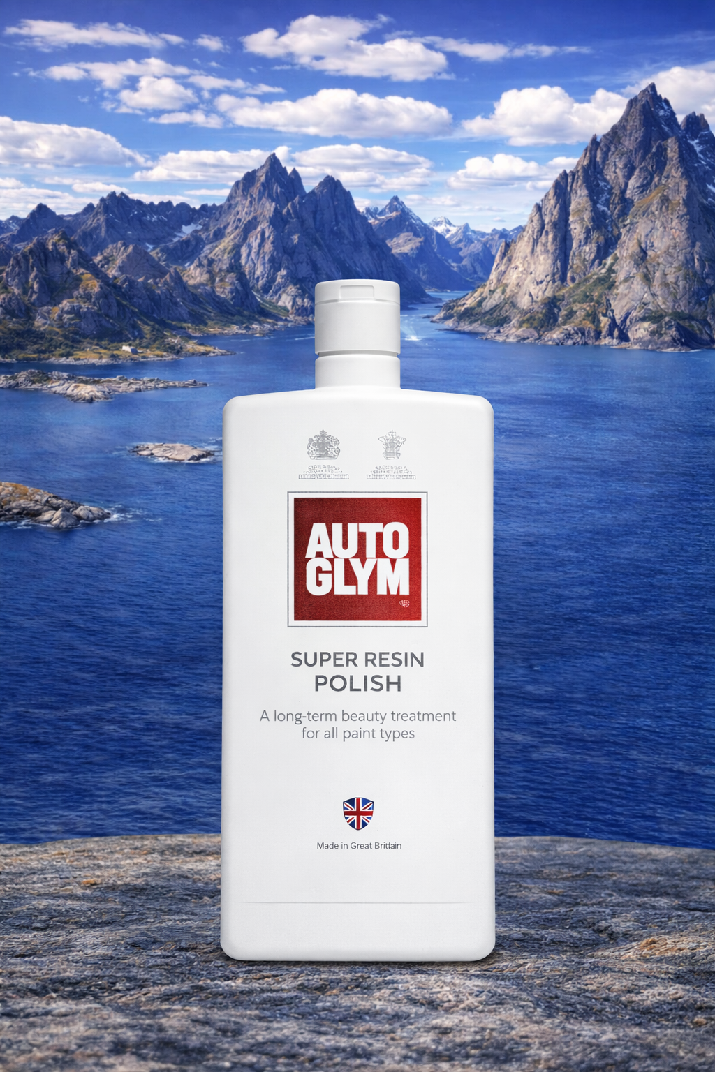 Autoglym Super Resin Polish på Lofoten bakgrunn – Lofoten Retail