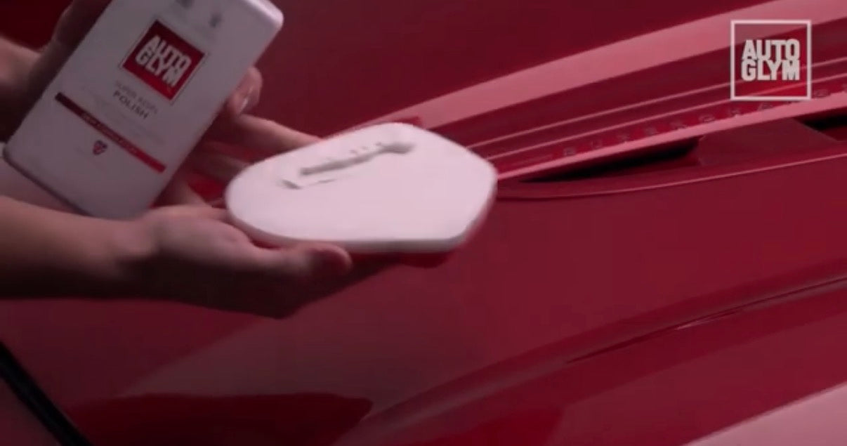 Bilpolish som gir dyp glans og beskytter billakk